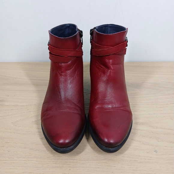 Dorking by Fluchos Red Leather Ankle Boots Buckle Strap Block Heel - Picture 9 of 15